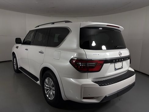Used 2023 Nissan Armada SV image 6