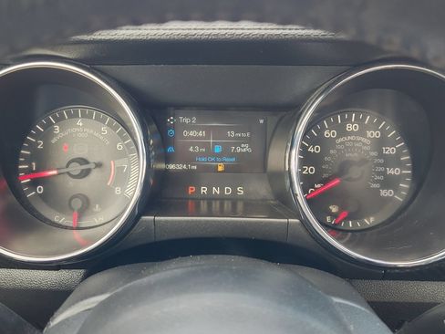 Used 2016 Ford Mustang Coupe RWD image 18
