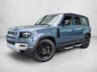Used 2023 Land Rover Defender 110 SE AWD/4WD video 1