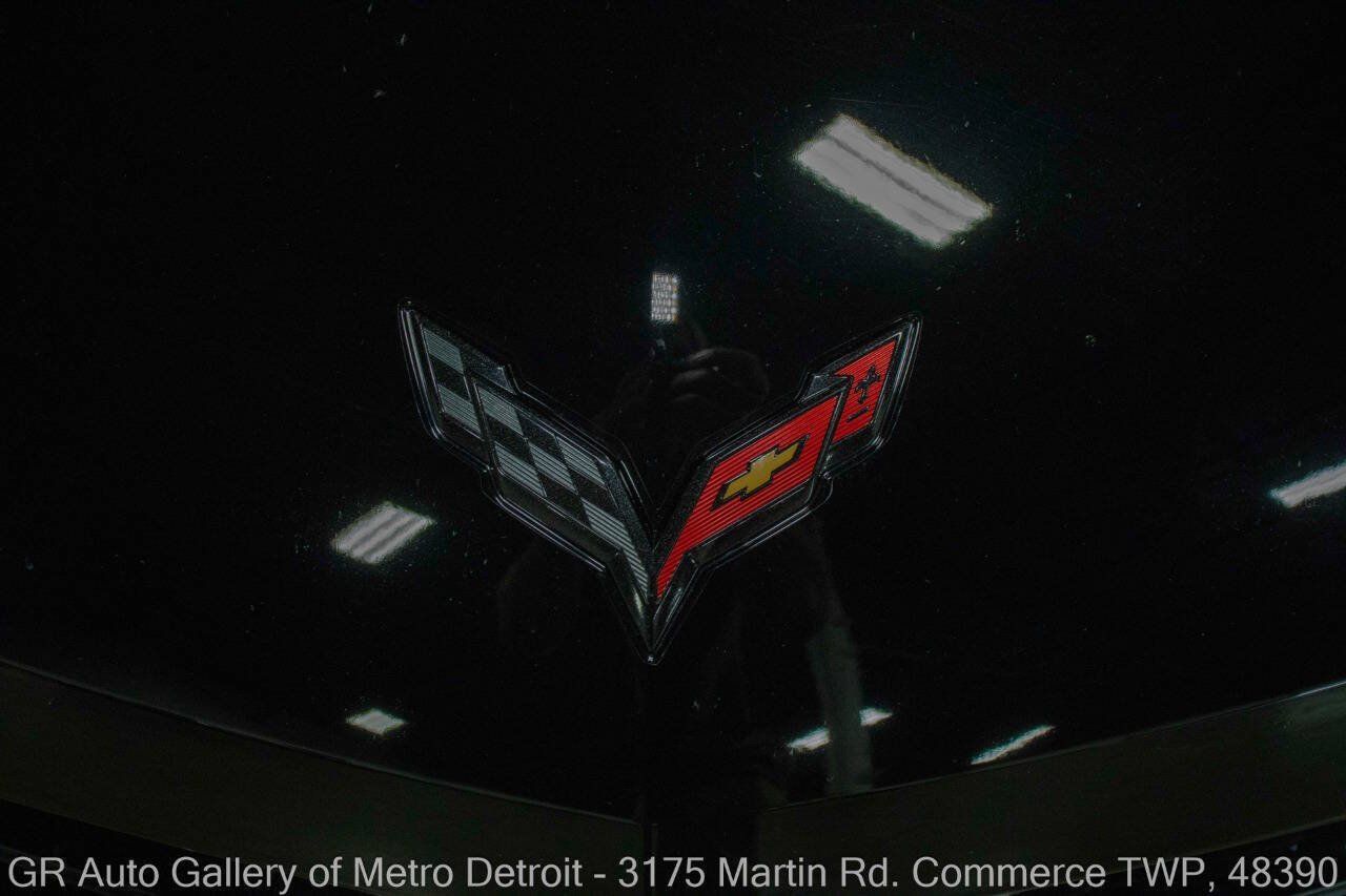 Used 2016 Chevrolet Corvette Z06 w/ 3LZ Preferred Equipment Group RWD image 26