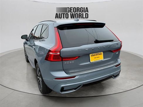 Used 2023 Volvo XC60 B5 Plus w/ Protection Package Premier image 3