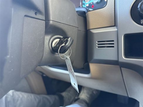 Used 2011 Ford F150 Lariat w/ Lariat Plus Pkg image 16