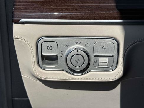 Used 2021 Mercedes-Benz GLS 63 AMG 4MATIC image 34