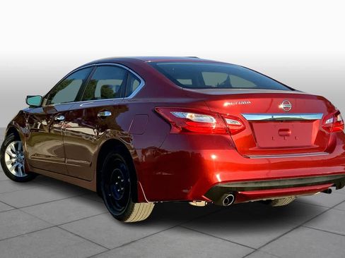 Used 2017 Nissan Altima 2.5 S w/ Power Driver Seat Package FWD image 11