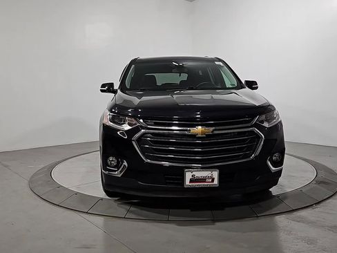 Used 2020 Chevrolet Traverse LT w/ Driver Confidence II Package image 9