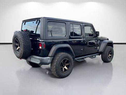 Used 2020 Jeep Wrangler Unlimited Sport S AWD/4WD image 3