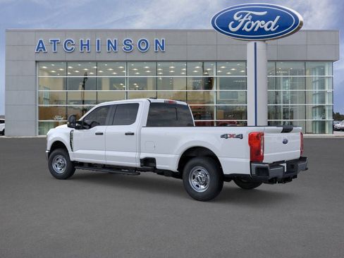 New 2026 Ford F250 XL w/ XL Chrome Package image 4
