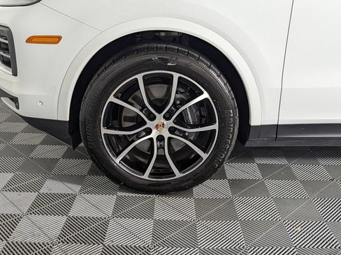 Certified 2026 Porsche Cayenne AWD/4WD image 11
