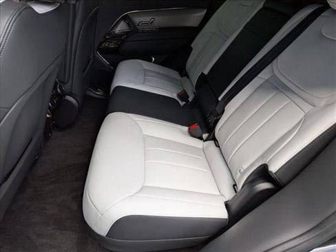 New 2026 Land Rover Range Rover Sport Dynamic SE AWD/4WD image 15