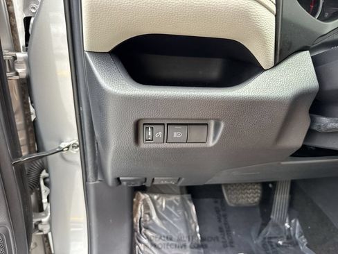 Used 2019 Toyota RAV4 XLE FWD image 57