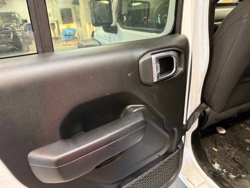 Used 2021 Jeep Wrangler Unlimited Sport image 22