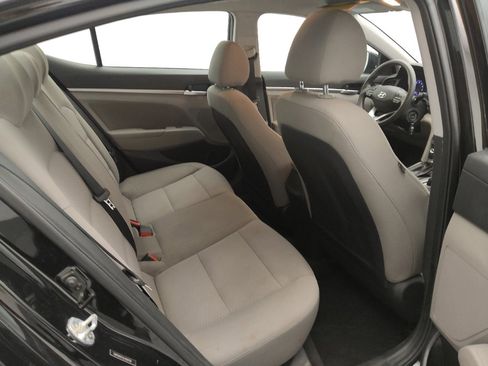 Used 2020 Hyundai Elantra SEL image 19