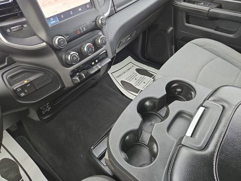 Used 2024 RAM 2500 Big Horn image 25