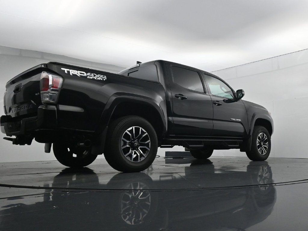 Used 2023 Toyota Tacoma TRD Sport AWD/4WD image 37