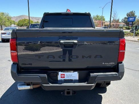 Certified 2025 Toyota Tacoma TRD Off-Road w/ TRD Off Road Premium Package AWD/4WD image 4