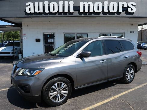 Used 2020 Nissan Pathfinder SL FWD image 1