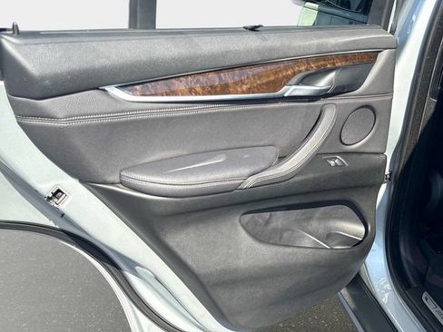 Used 2017 BMW X5 xDrive35i AWD/4WD image 11