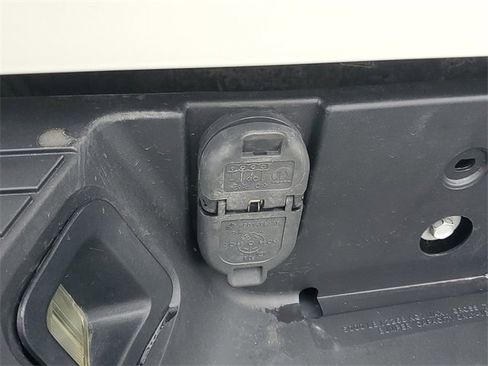 Used 2016 RAM 1500 Laramie w/ Convenience Group image 6