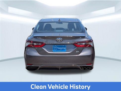 Used 2024 Toyota Camry SE FWD image 5