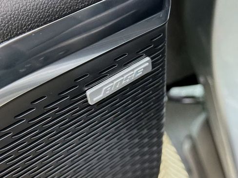 Used 2024 GMC Acadia Elevation w/ Black Edition image 21