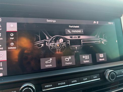 Used 2019 Porsche Macan S image 44