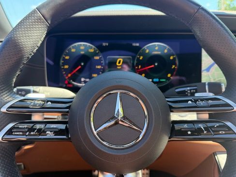 Used 2023 Mercedes-Benz E 450 4MATIC Cabriolet image 42