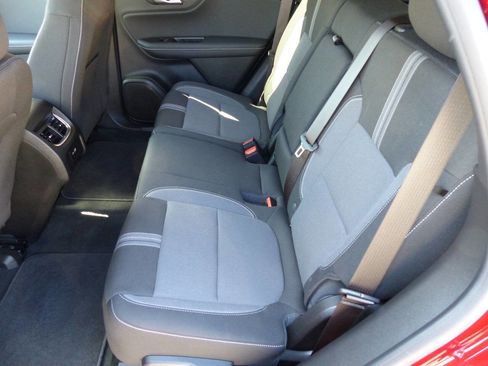 Used 2025 Chevrolet Blazer LT FWD image 20