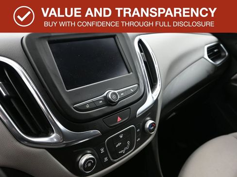 Used 2020 Chevrolet Equinox LT image 18