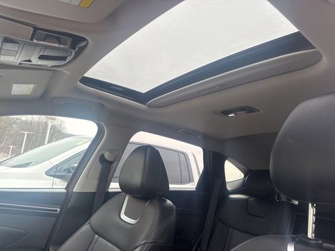 Used 2022 Hyundai Tucson SEL w/ Convenience + Premium Package image 2