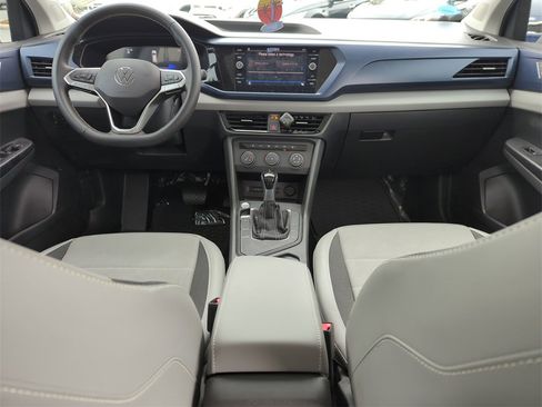 Used 2022 Volkswagen Taos SE w/ Panoramic Sunroof Package image 23