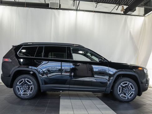 New 2026 Jeep Cherokee Limited image 3