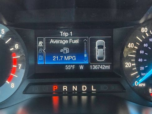 Used 2017 Ford Fusion SE image 28