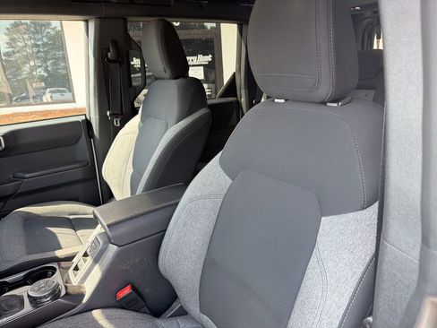 Used 2025 Ford Bronco Big Bend image 3