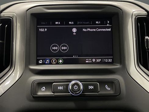 Used 2024 Chevrolet Silverado 2500 Custom w/ Custom Value Package image 16