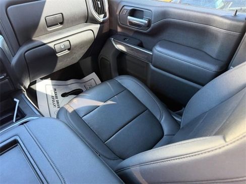 Used 2021 Chevrolet Silverado 2500 LTZ w/ LTZ Convenience Package image 13