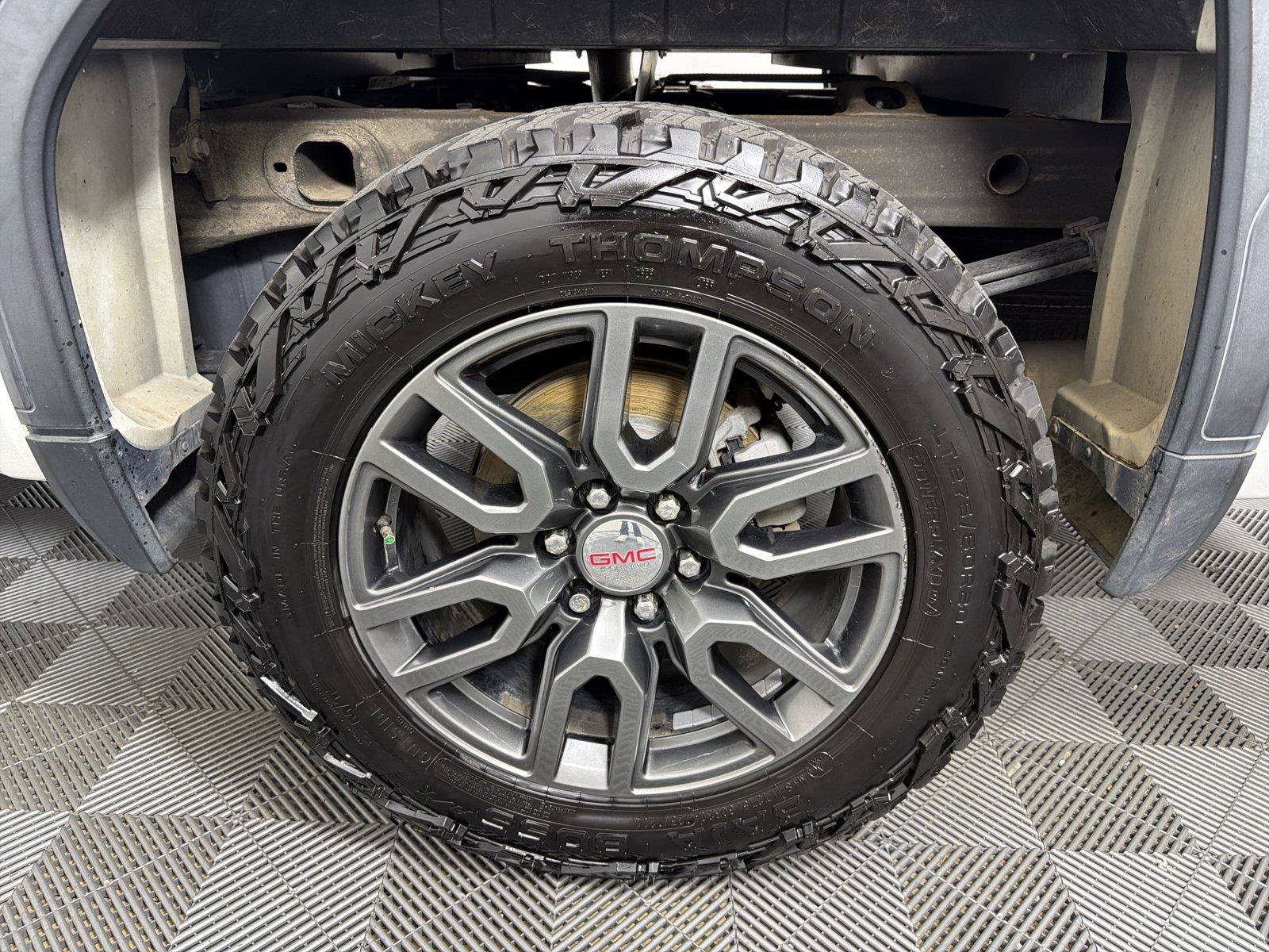 Used 2021 GMC Sierra 1500 AT4 w/ AT4 Premium Package AWD/4WD image 14