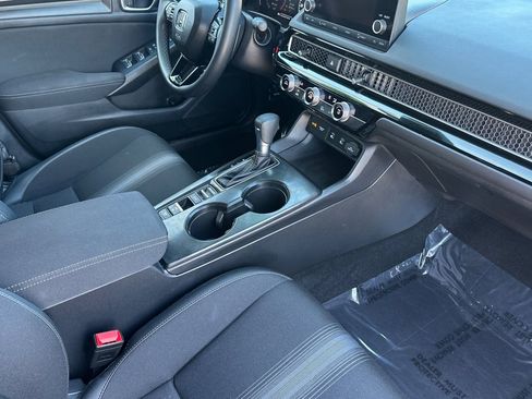 Used 2025 Honda Civic Sport image 16