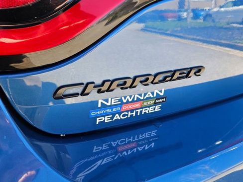 Used 2021 Dodge Charger SXT w/ Blacktop Package image 24