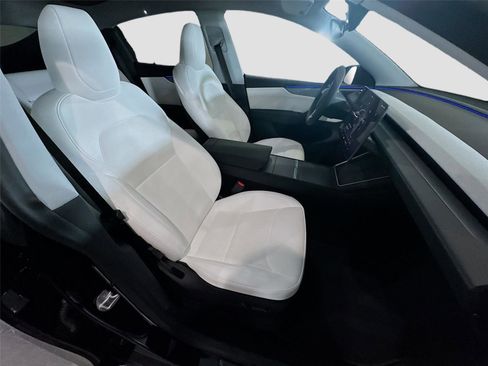 Used 2026 Tesla Model Y Long Range RWD image 21