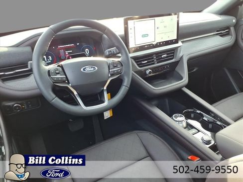 New 2026 Ford Explorer Platinum image 6