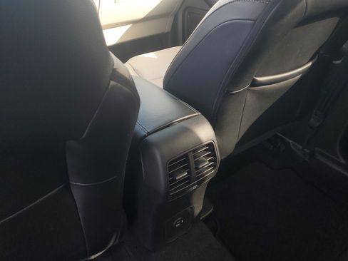 Used 2022 Ford Escape SEL FWD image 12