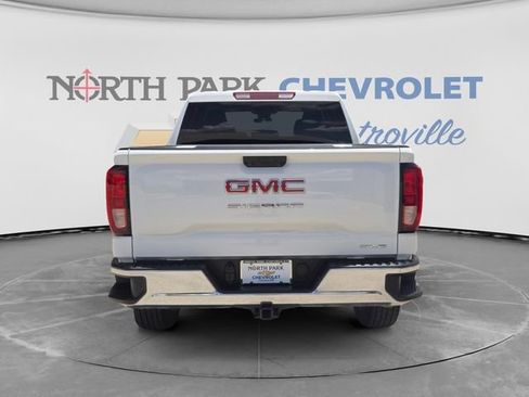 Used 2026 GMC Sierra 1500 SLE RWD image 4