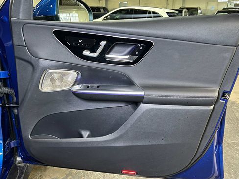 Certified 2025 Mercedes-Benz GLC 300 4MATIC image 10