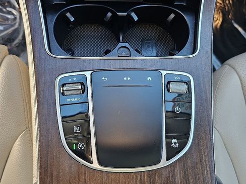 Used 2020 Mercedes-Benz GLC 300 image 32