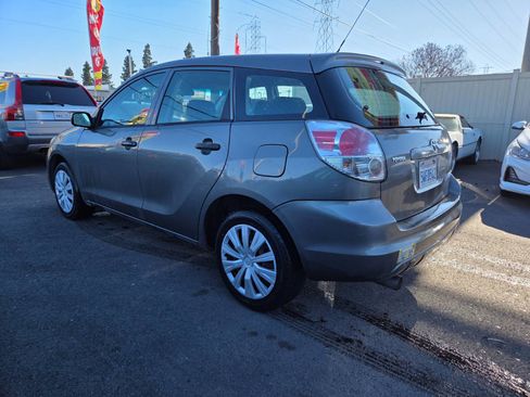 Used 2007 Toyota Matrix image 2