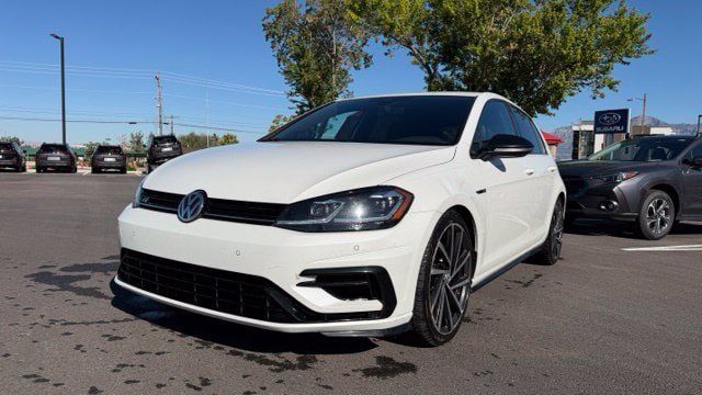 Used 2018 Volkswagen Golf R 4-Door AWD/4WD image 8