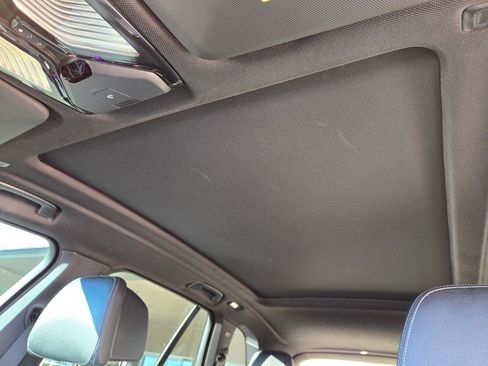 Used 2022 BMW X5 M50i w/ Premium Package image 12