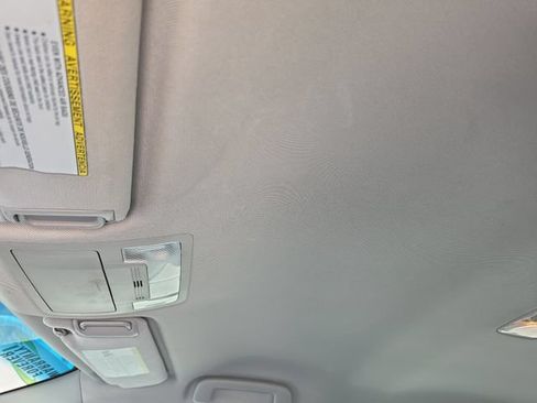 Used 2016 Toyota Camry SE FWD image 29