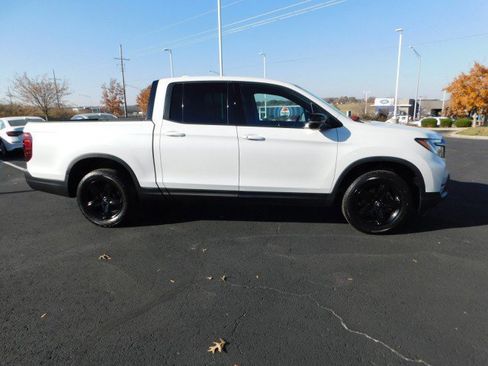 Used 2023 Honda Ridgeline Black Edition image 2