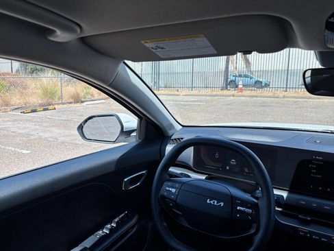 Used 2026 Kia K4 FWD image 33